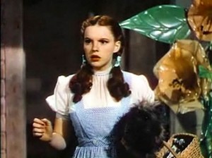 Judy_Garland_in_The_Wizard_of_Oz_trailer_4